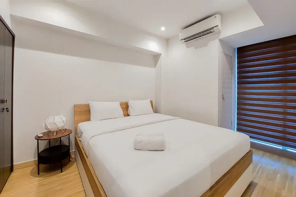 A Luxury 1BR Bali Style Apartment at Branz BSD City