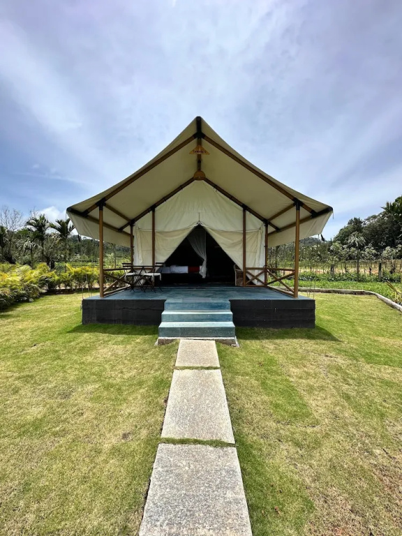 Redberry'S Luxury Stay