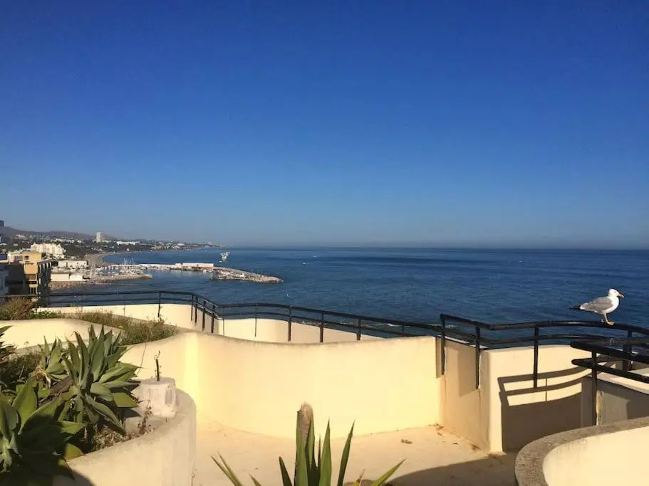 Beach & Waterfront