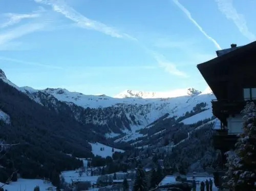 Ski In / Ski Out - Gästehäuser Saalbach-Hinterglemm