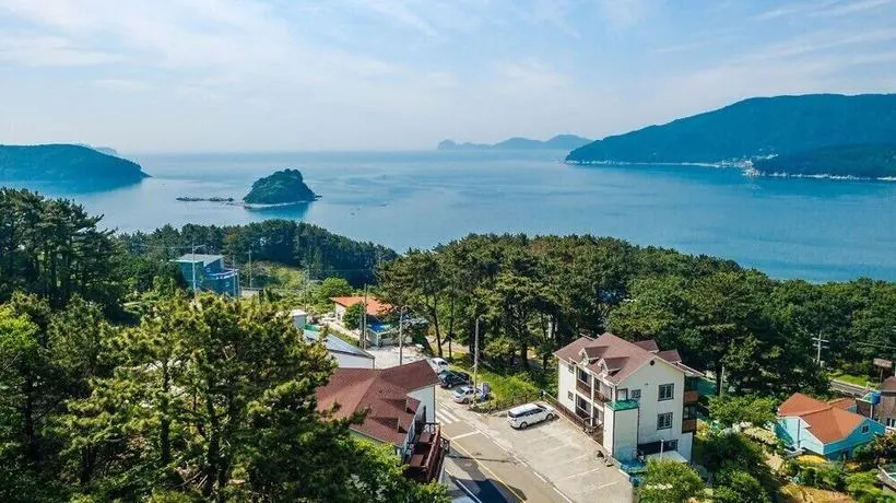 Geoje Cheongsol Pension