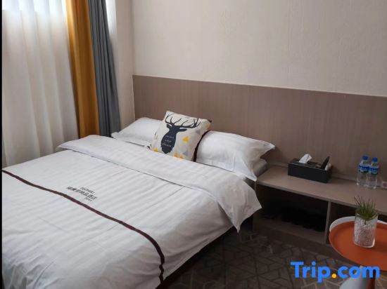 Двухместный номер Standard двуспальная кровать в Kunming Fuxuan Hotel (ShopCuihu Park)