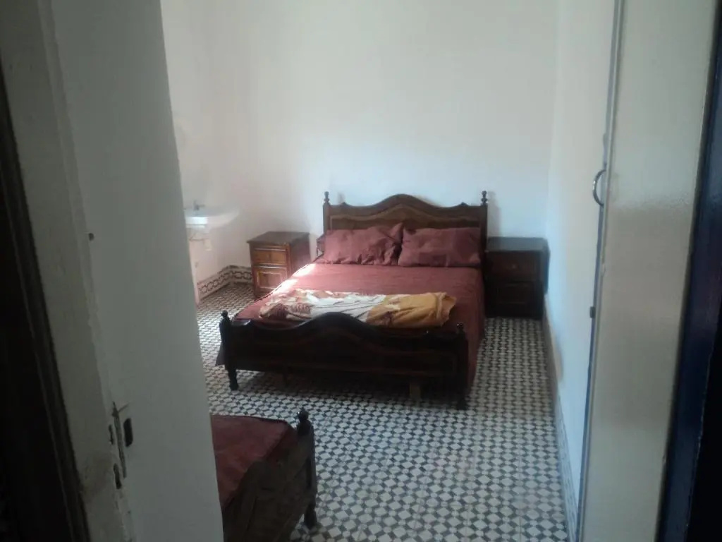 Economy room