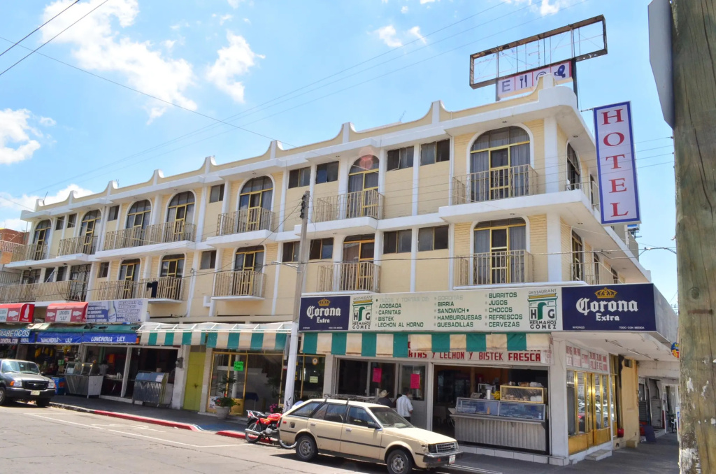 Hotel Gomez