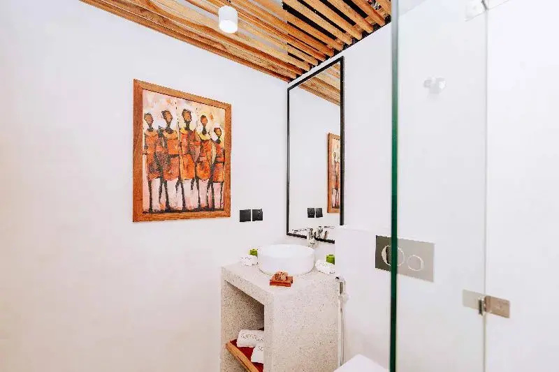 2 Bedrooms Standard Family room with balcony