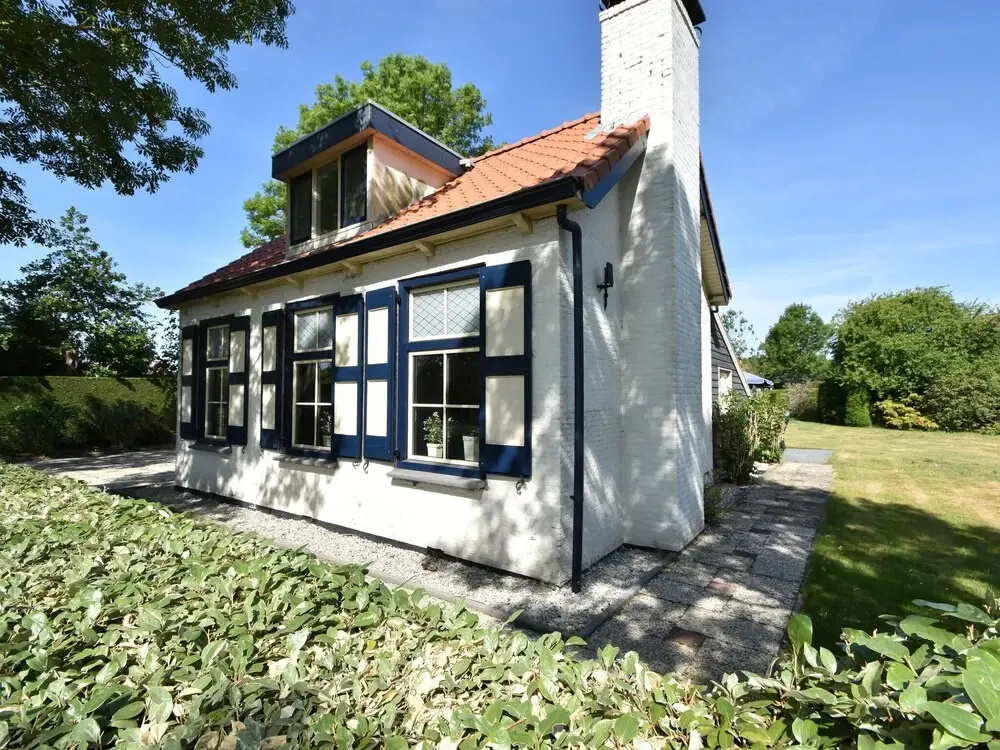 Alluring Holiday Home in Burgh Haamstede With Terrace