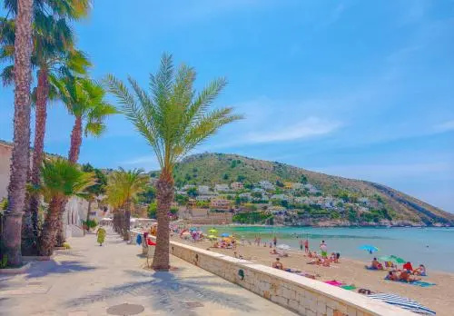 Beach & Waterfront