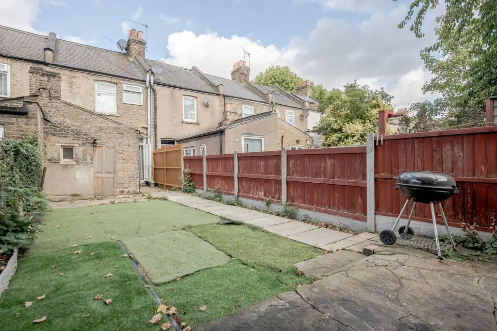 Impeccable and Welcoming 3-bed House in London