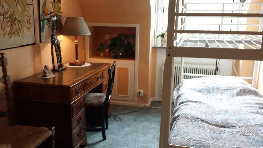 Economy room