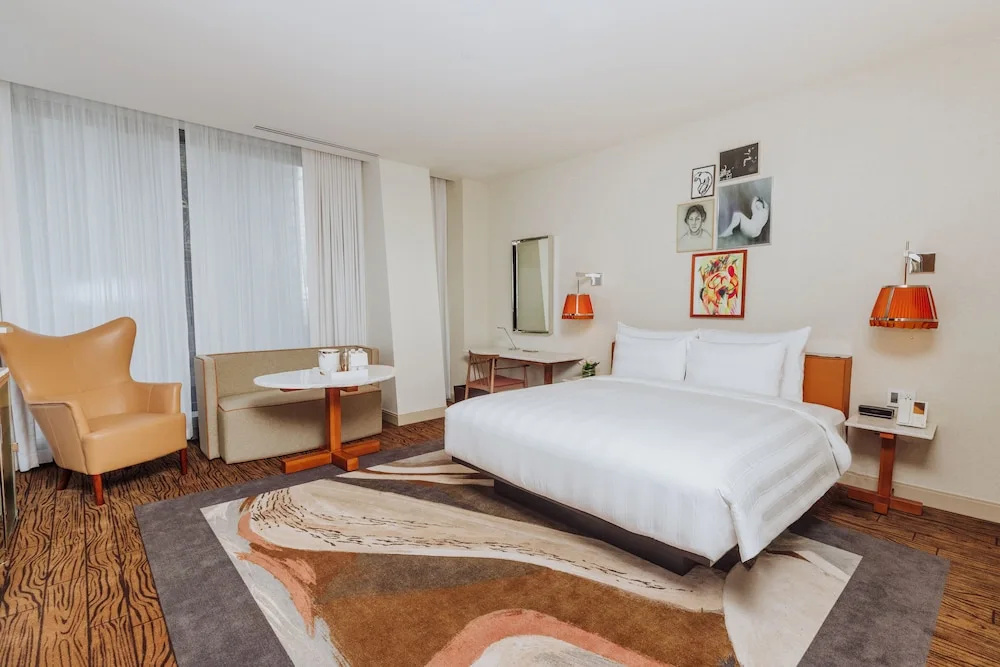 Double Junior Suite (full double bed)