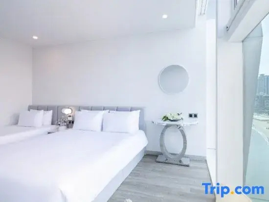 Deluxe Double room (twin beds)