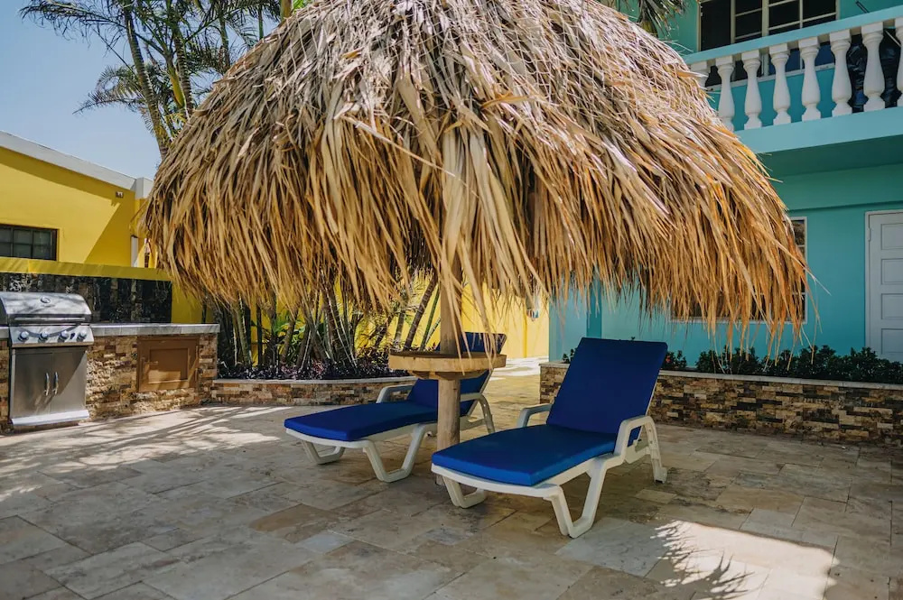 Elegant 1-bedroom Apartment 3 km From Eagle Beach