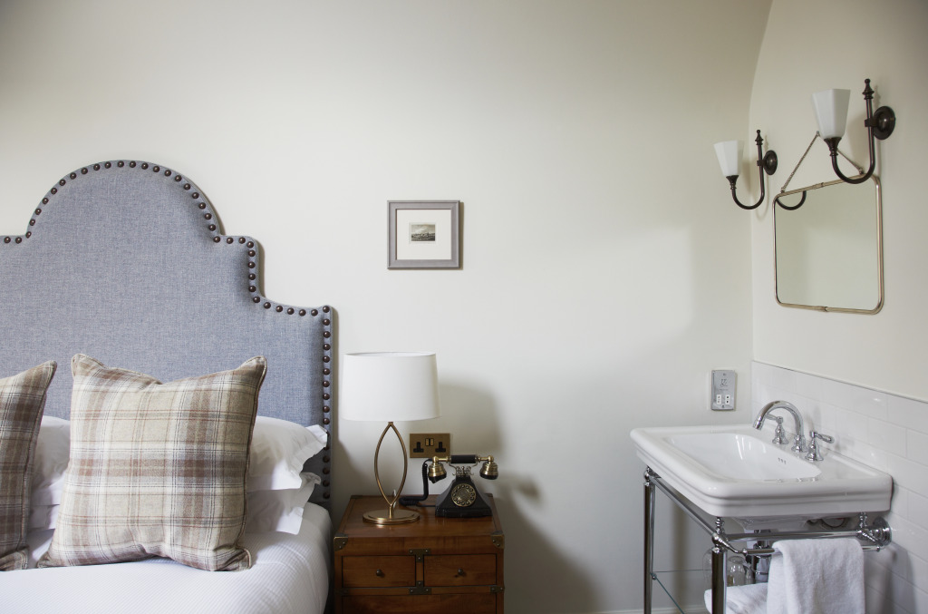 The Roseate Edinburgh by null