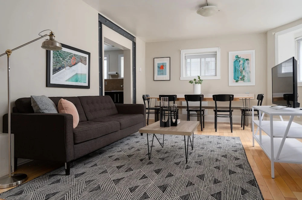 Bohemian 5BR in Downtown MTL by Sonder