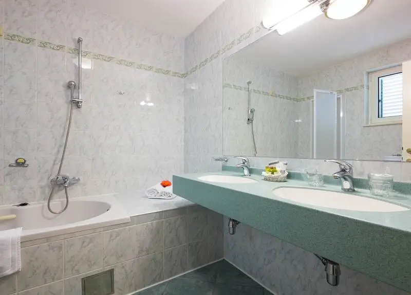 Hotel Bacchus - Chambres