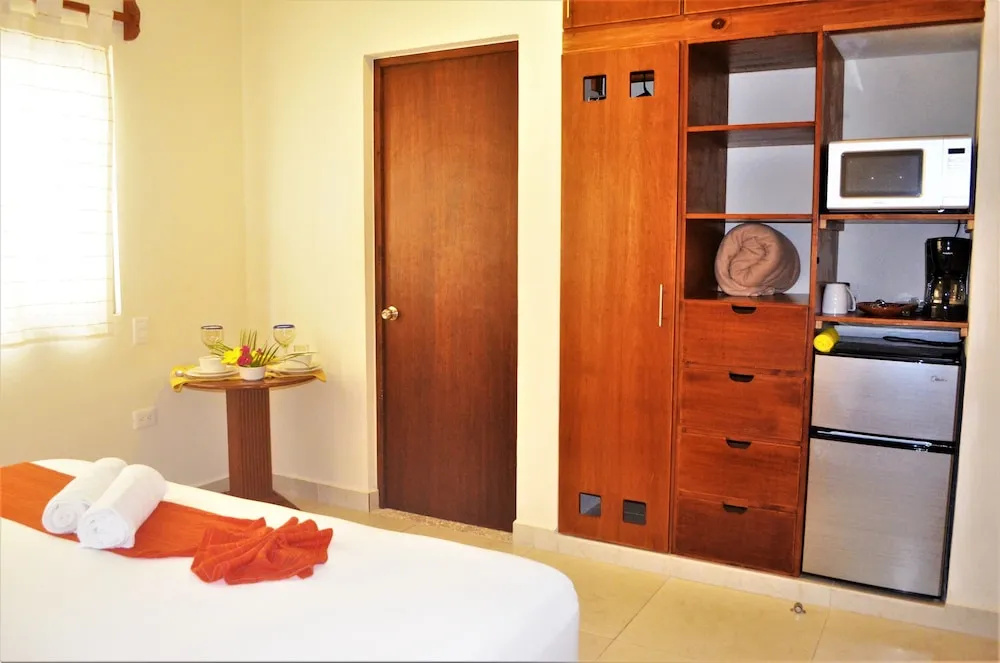 Double Studio (full double bed)