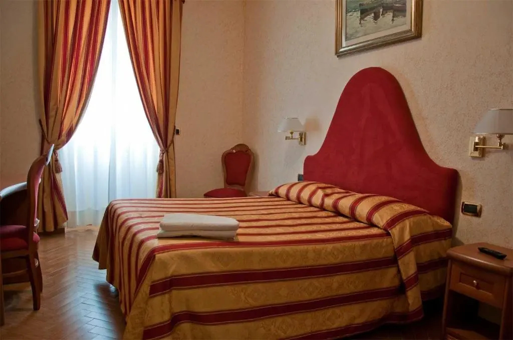 Standard Double room (full double bed)