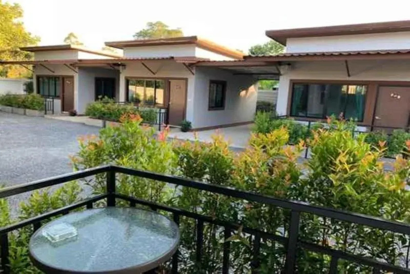 Standard Double room with balcony (full double bed)