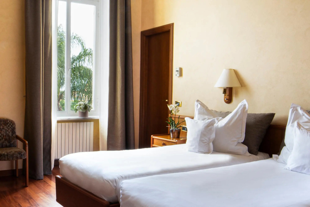 Superior Double room (full double bed)