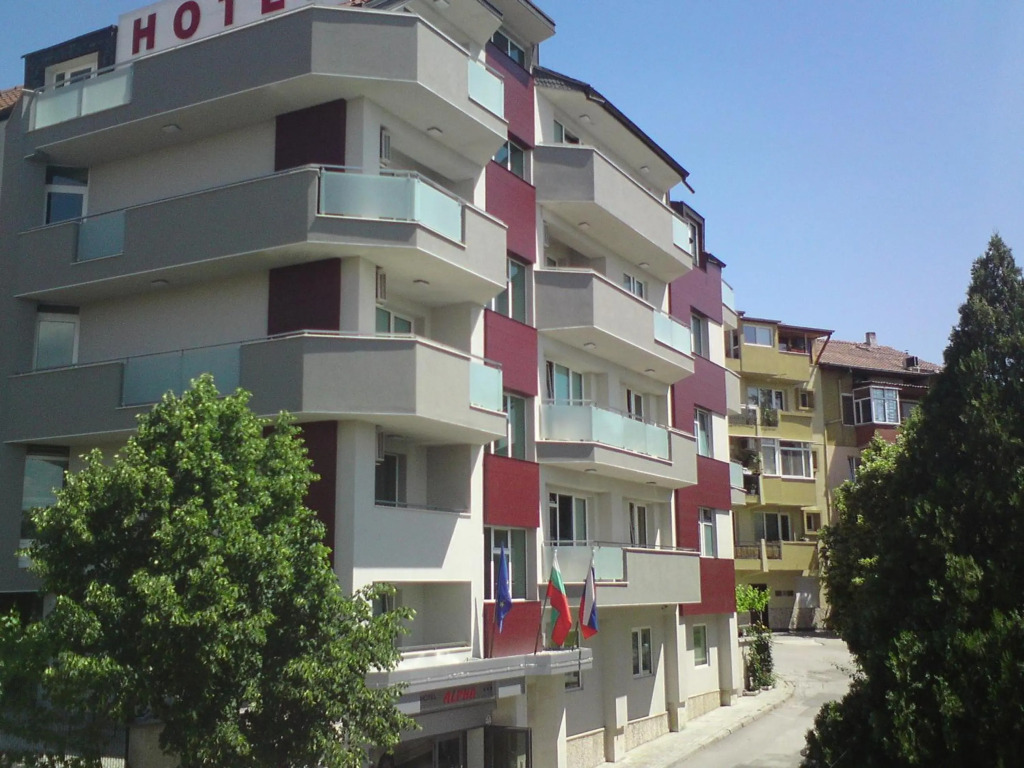 Hotel „Alpha“ by null