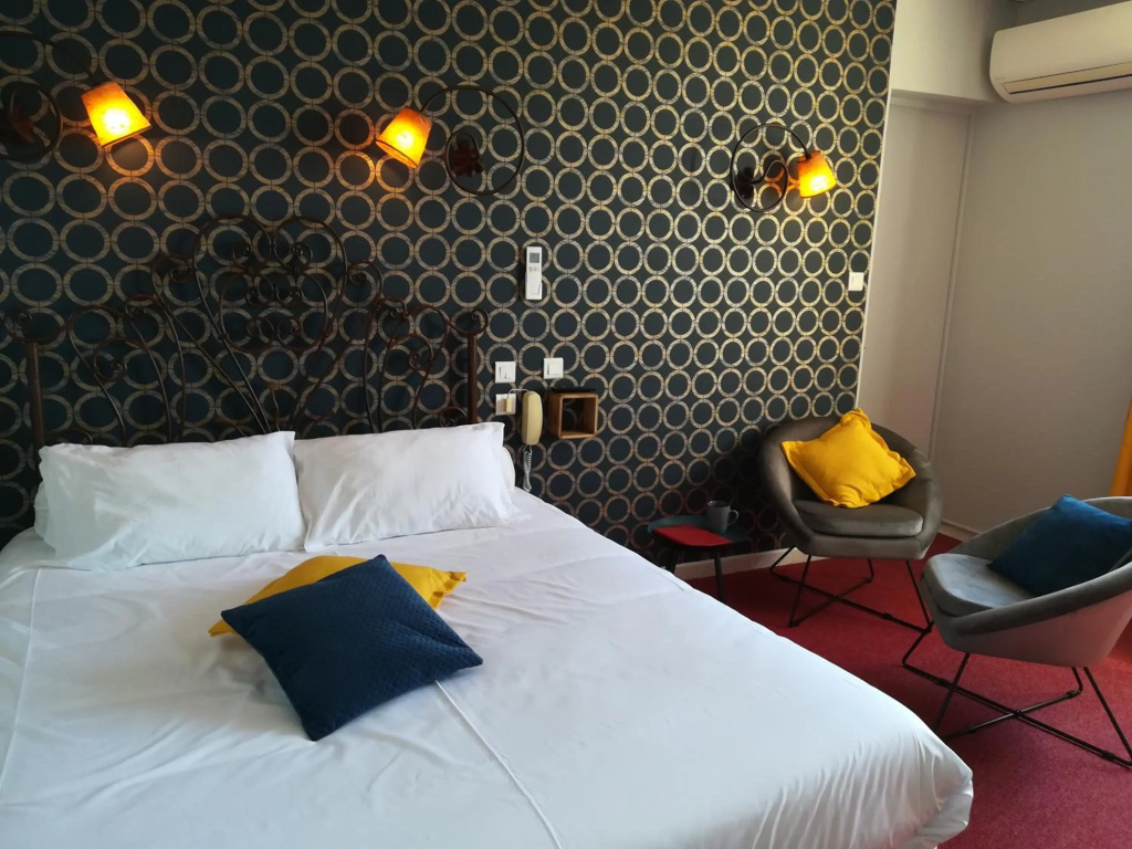 Hôtel Régence — 5