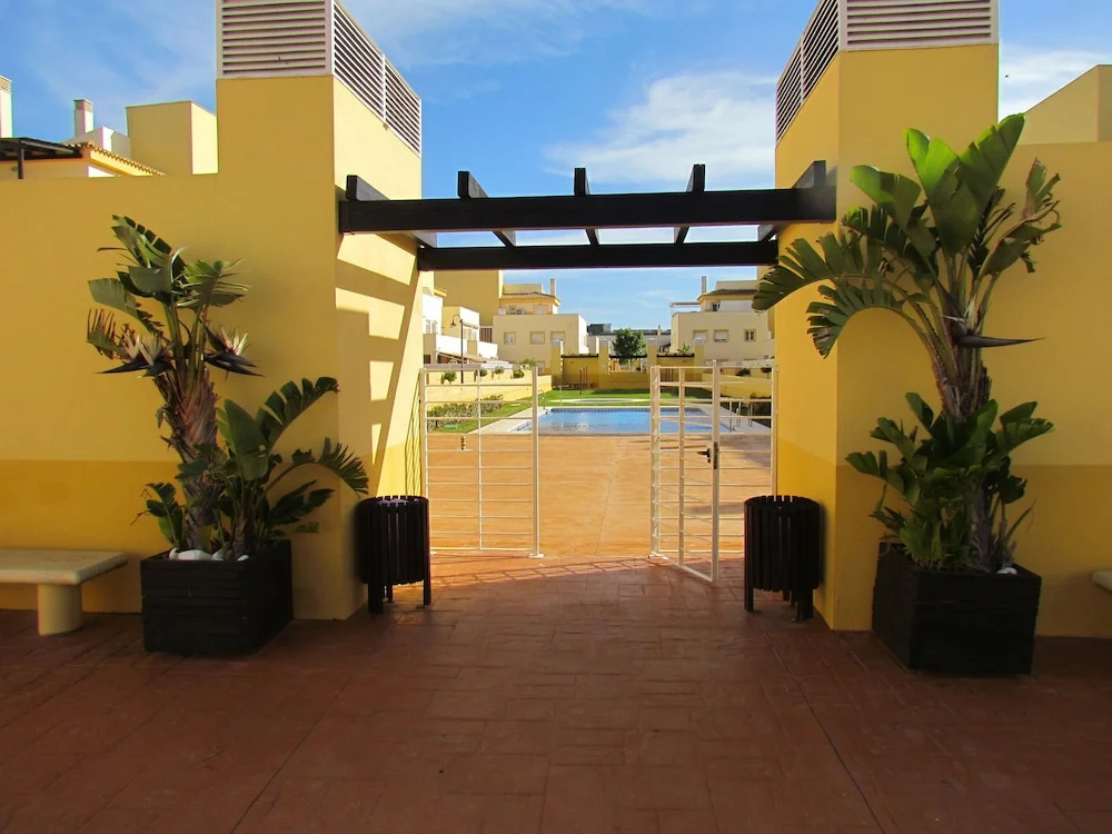 Espectacular Residencial con Piscina y Barbacoa