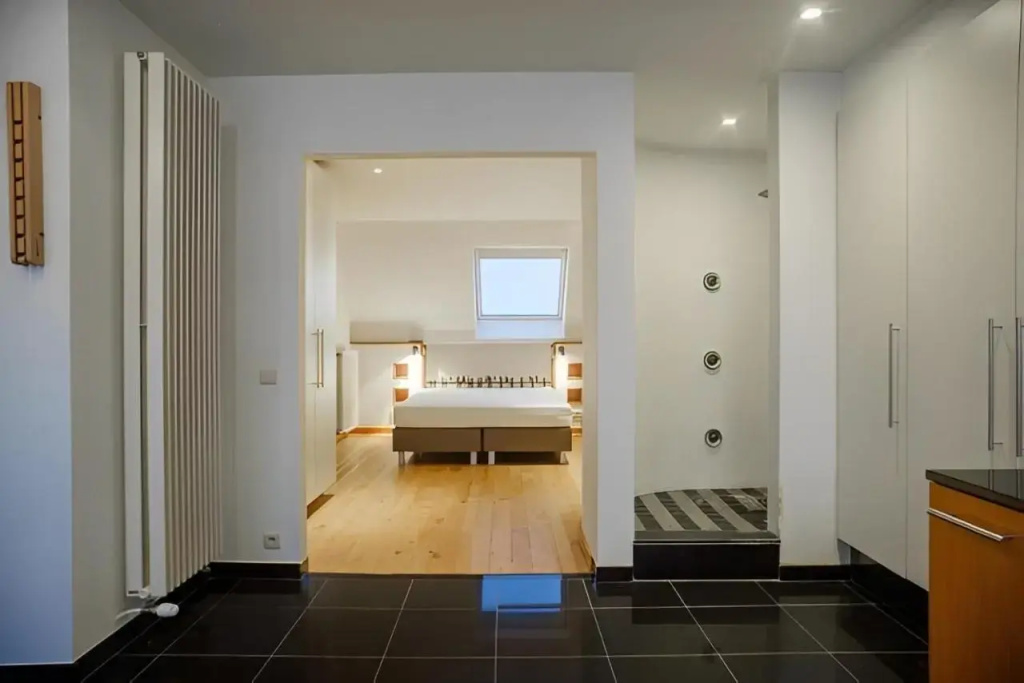Big and comfortable triplex in Knokke - фото 12