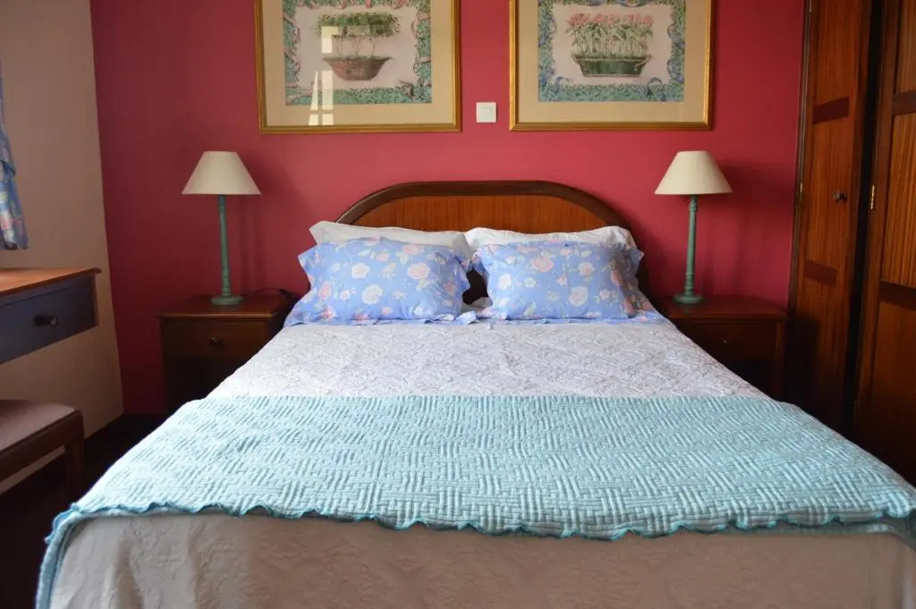 Standard Double room with balcony (full double bed)