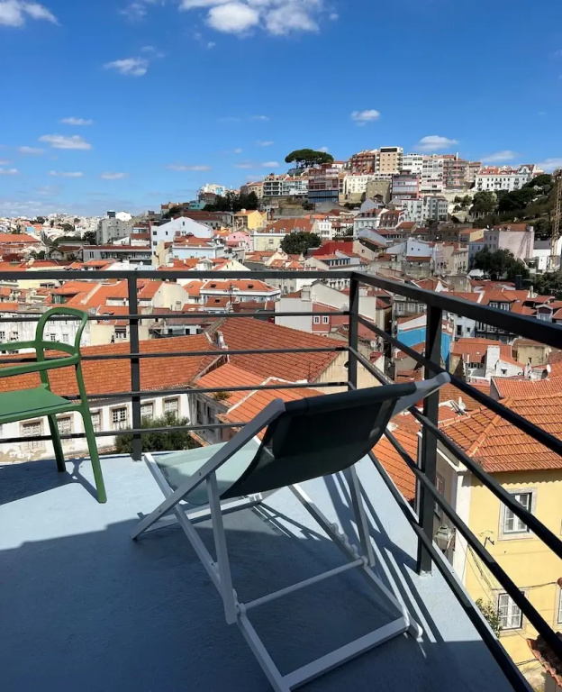 2 Bedrooms Apartment with balcony
