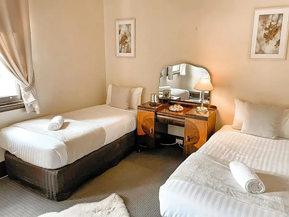 Neath Hotel - Chambres