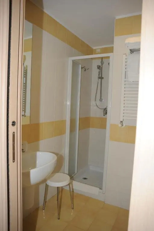 Economy Single Basement room
