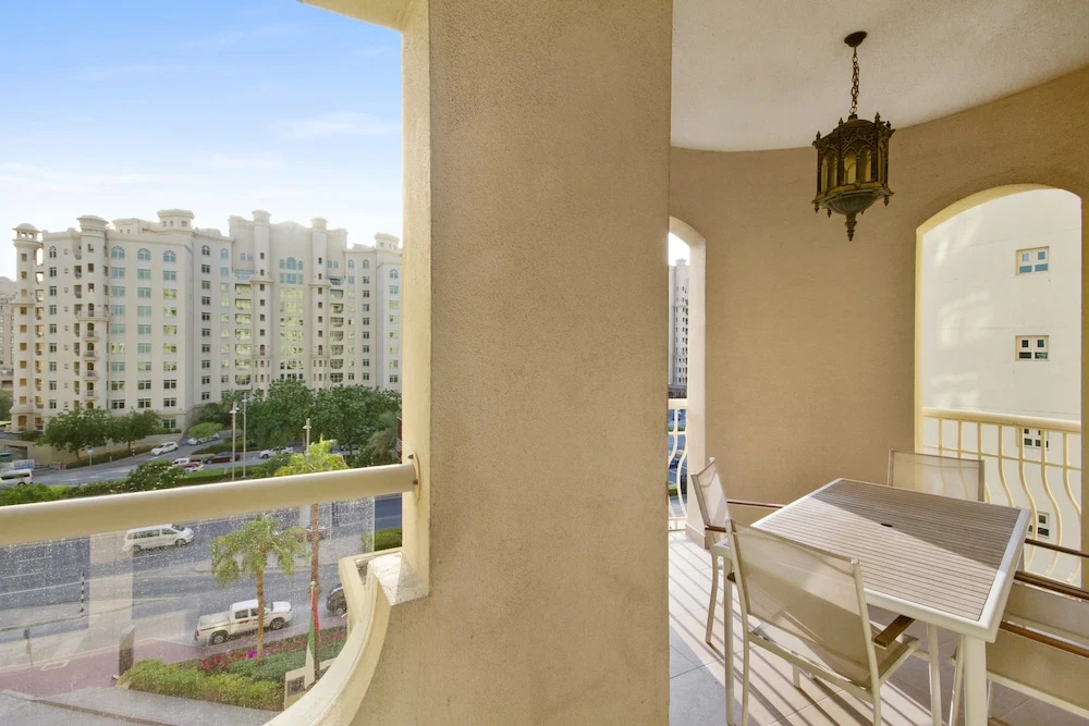 Balcony & Terrace