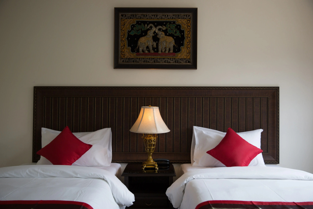 True Siam Rangnam Hotel — фото