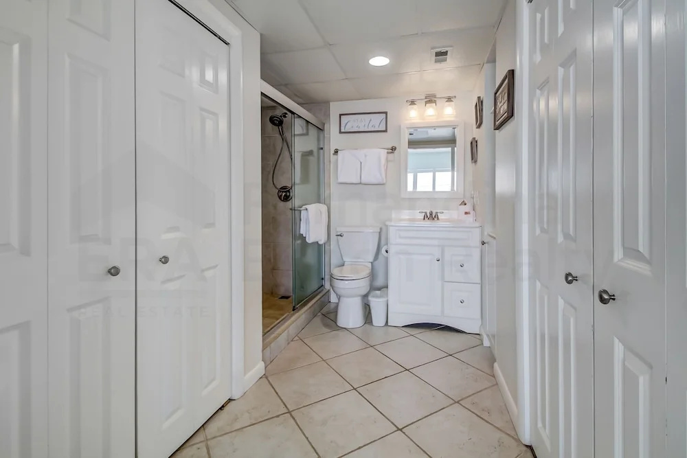 Striking Ocean View Condo with Private Walkway to the Beach by RedAwning