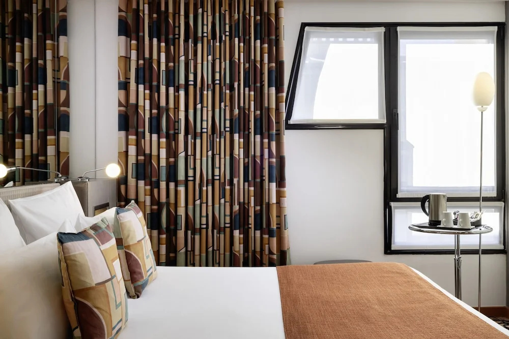 7 Eiffel Hotel 33