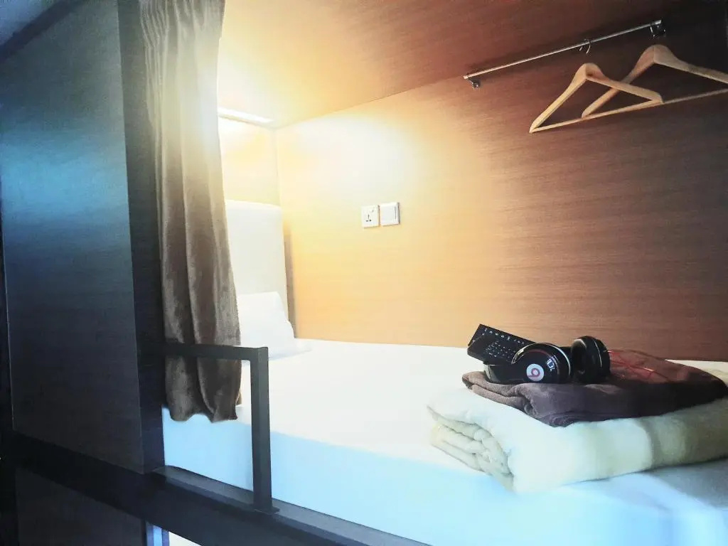 4 Bedrooms Standard Capsule