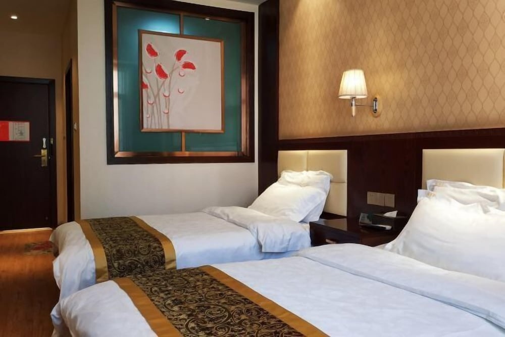 Zhaotong Junshangdu Hotel in Zhaotong