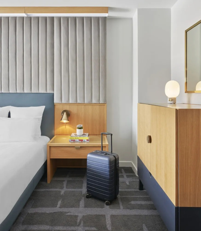 Double Suite (full double bed)