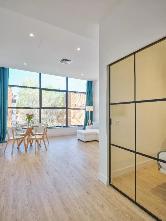 2 Bedrooms Suite