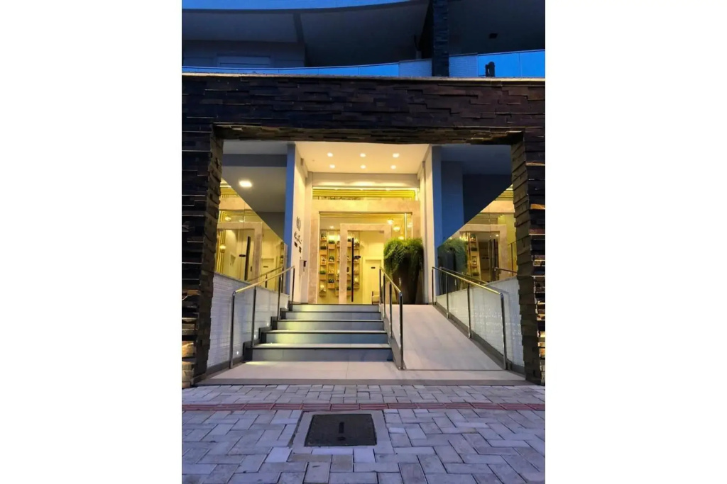 INF 204B Maravilloso Dpto con jacuzzi climatizado y vista al mar