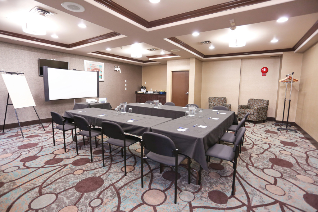 Holiday Inn Express & Suites - Vernon by IHG - Général