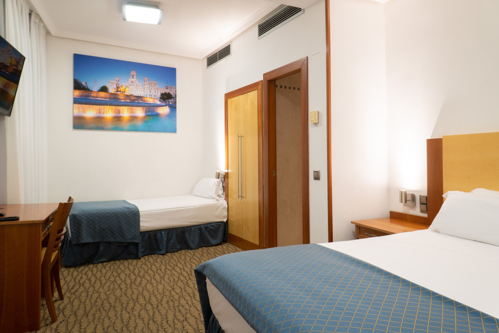 Hotel Mora by null