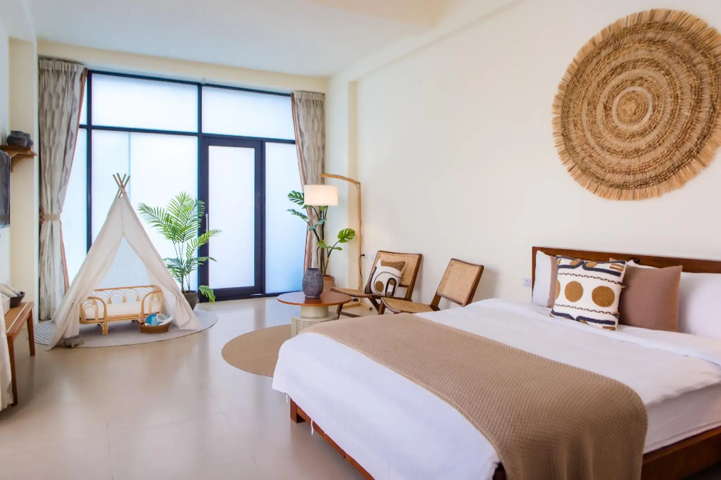 Deluxe Double room with mountain view (full double bed)