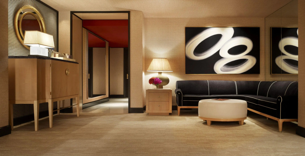Lobby & Reception