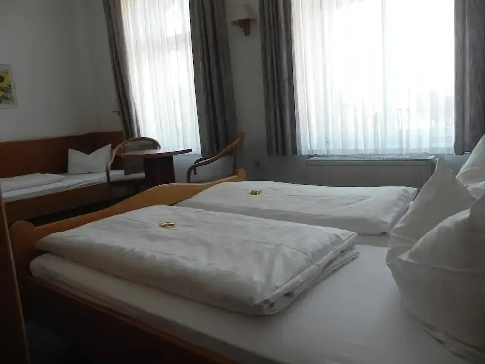 Hotel Zur Eldenburg - Chambres