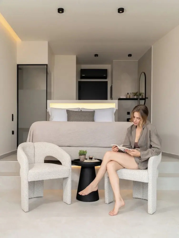 Suite with balcony