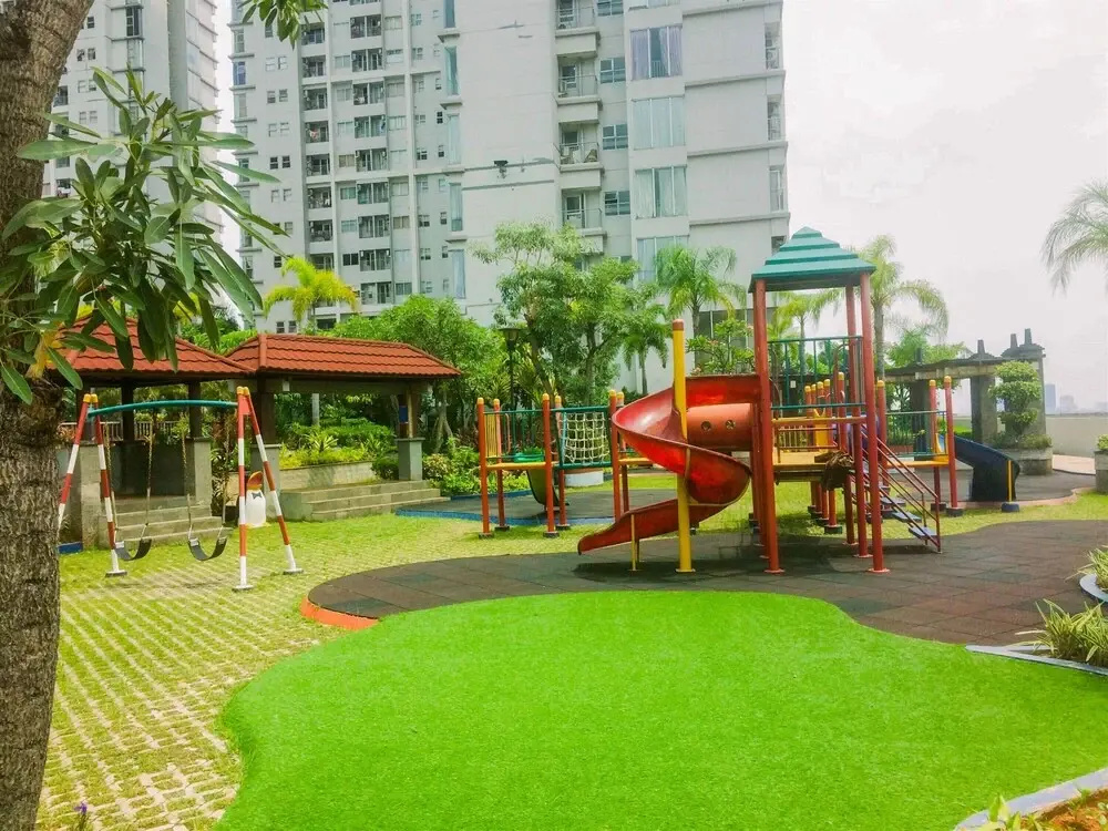 Warm And Homey Studio At Seasons City Latumenten Apartment