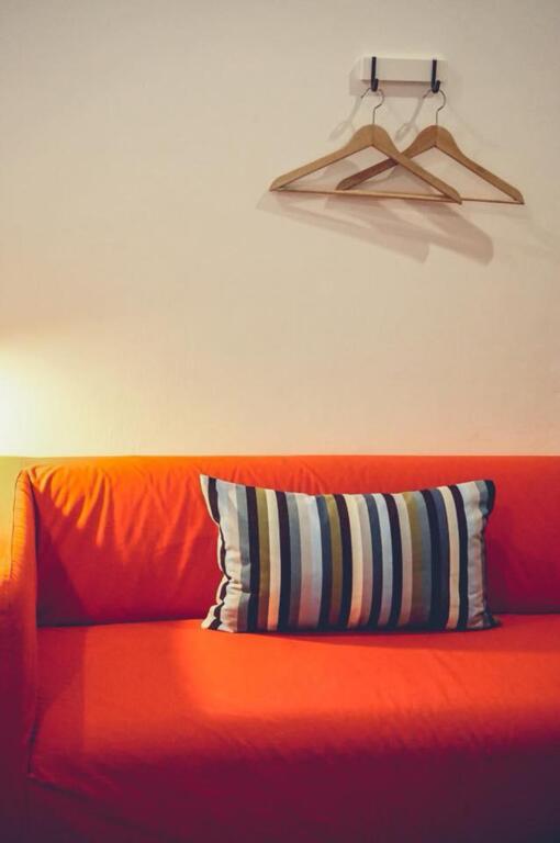 Roomies Suites by null