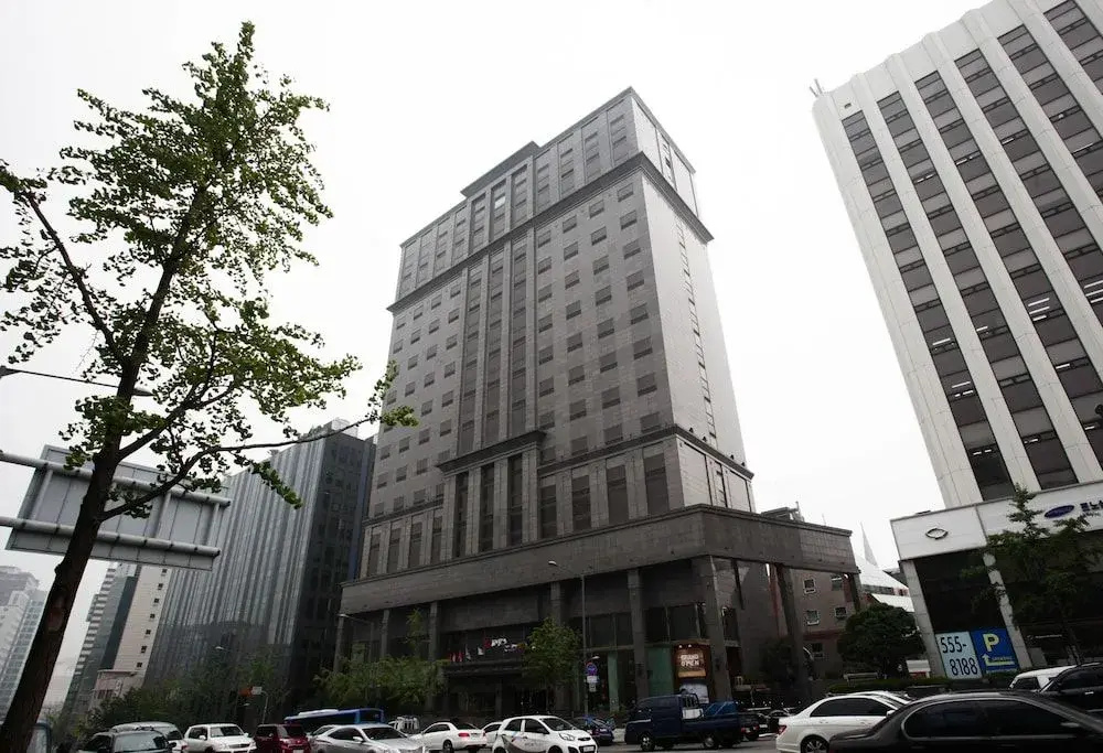 K-Pop Hotel