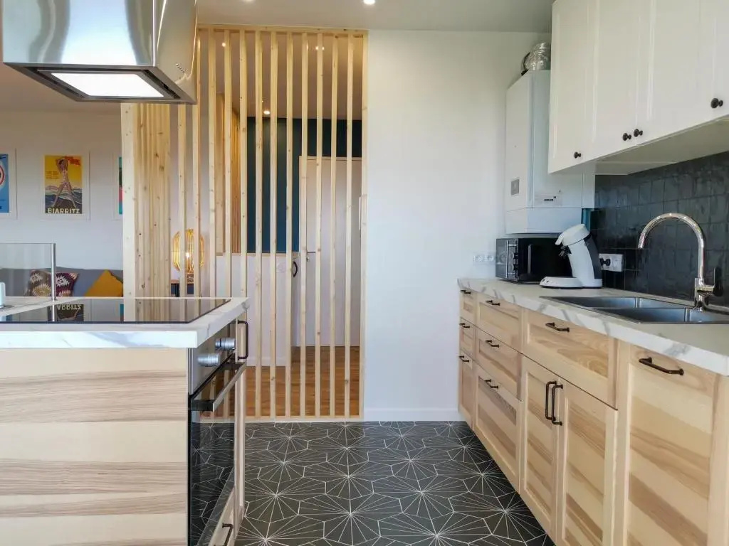 Voir la photo 4 — Ilunabarra - Appartement Calme, Vue Mer, Parking - WiFi & Netflix